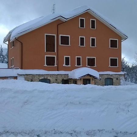 Hotel Il Ghiro Ovindoli Luaran gambar